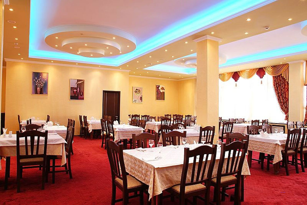 Основной зал — Лунный свет