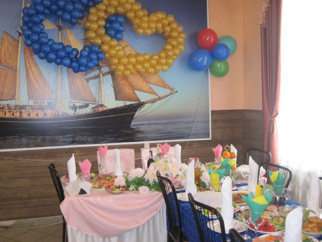 Основной зал — Королевский Фрегат