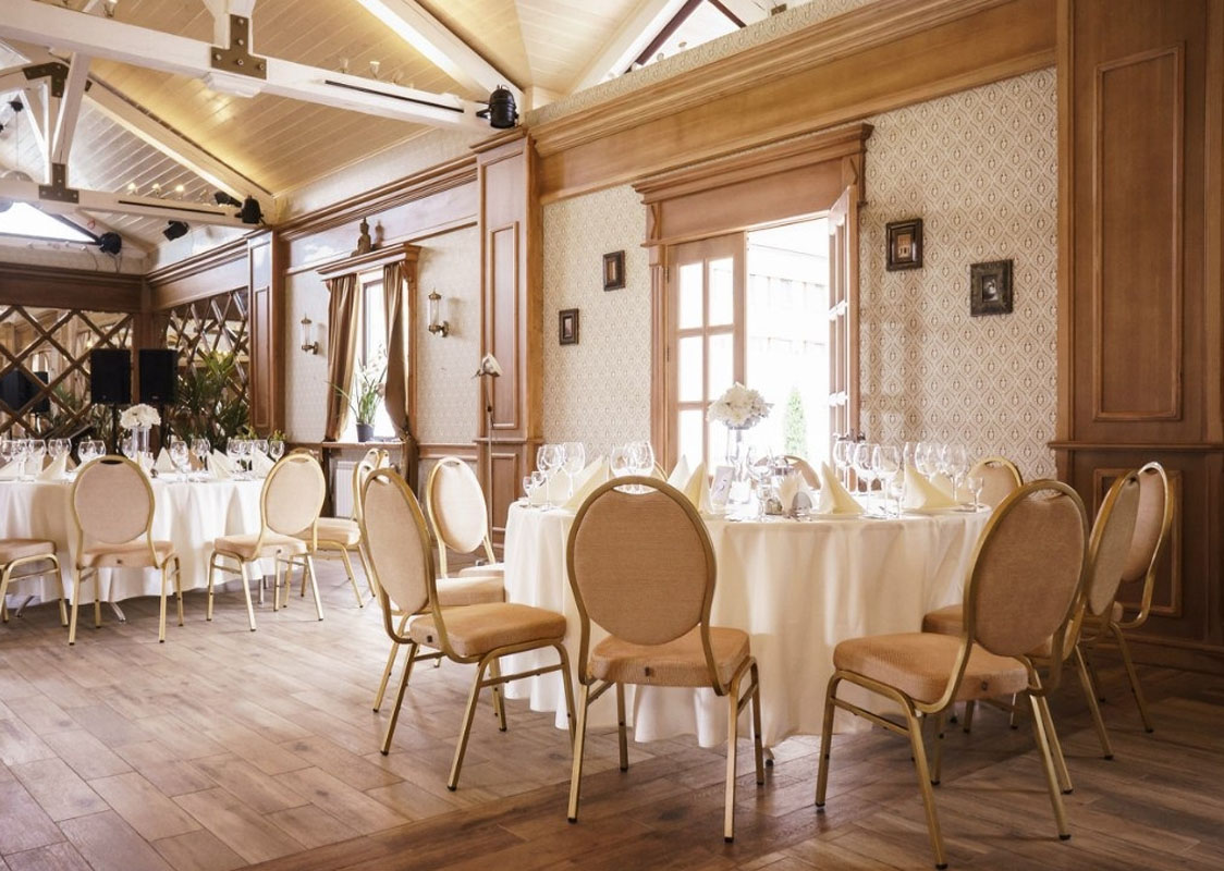 Зал на 100 человек — Отель Новый