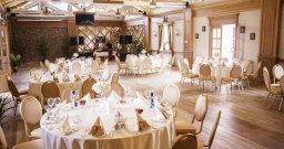 Зал на 100 человек