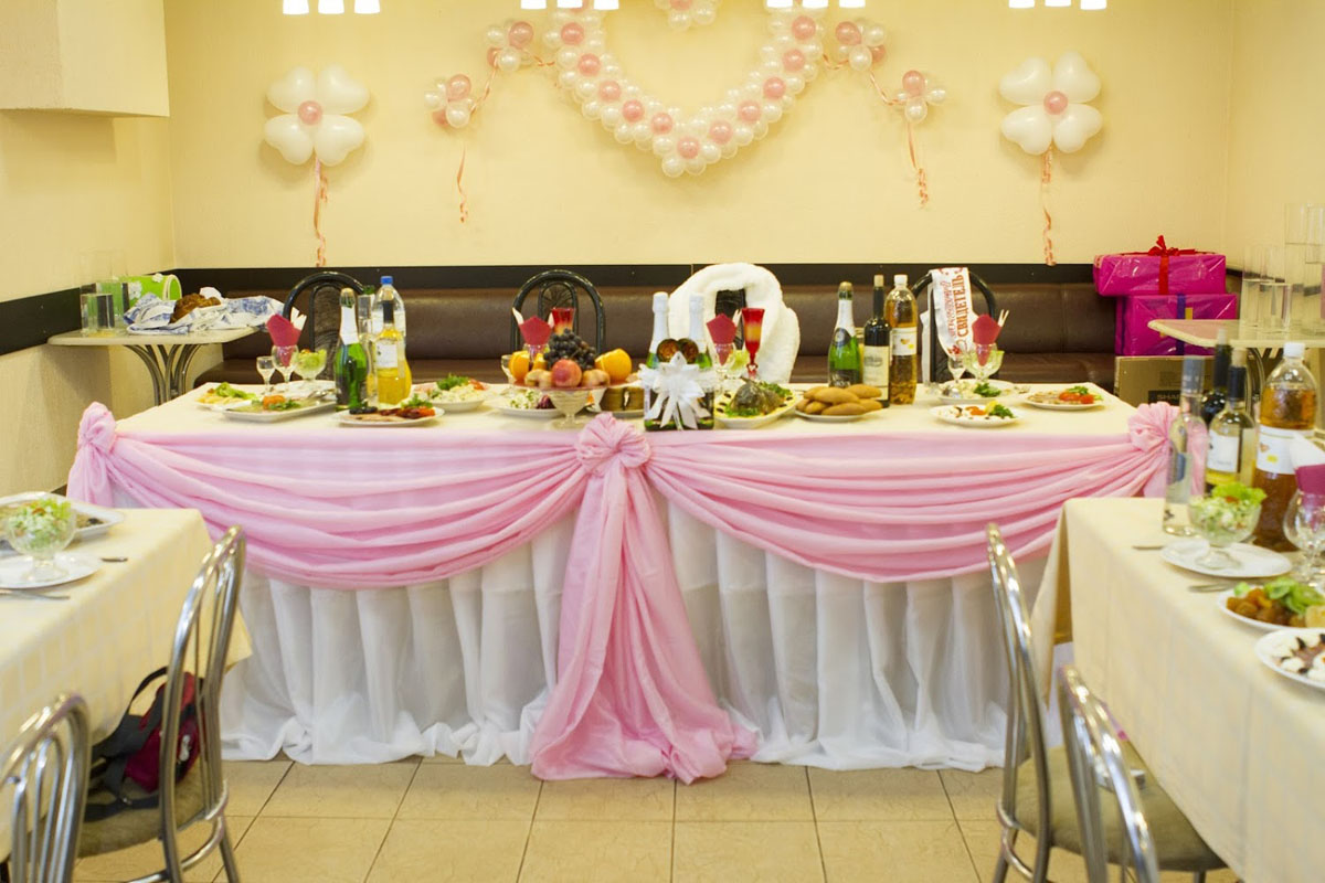 Основной зал — Кливия