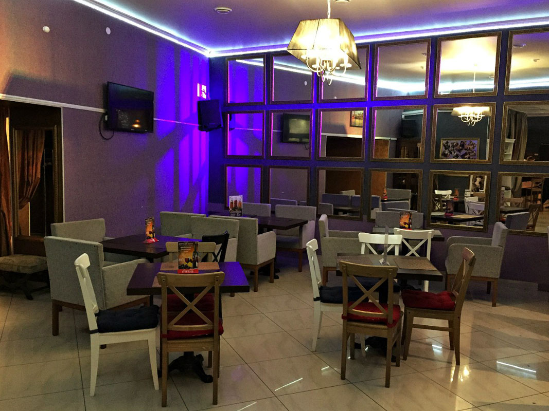 Основной зал — Вкусный Домъ