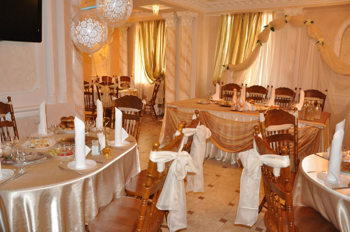 Основной зал — Кристина-А