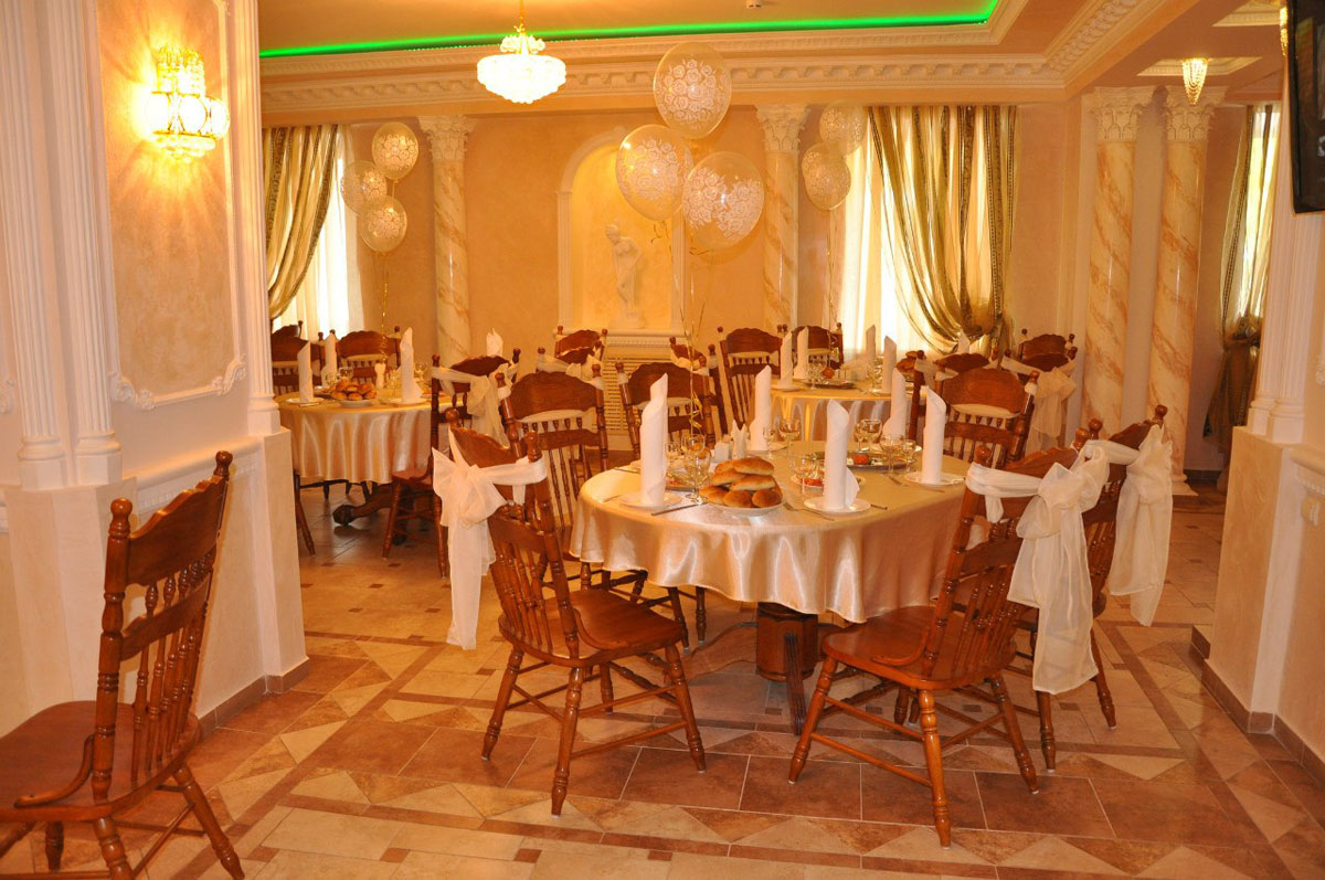 Основной зал — Кристина-А