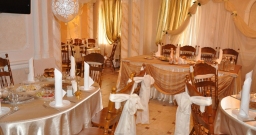 Основной зал — интерьер зала