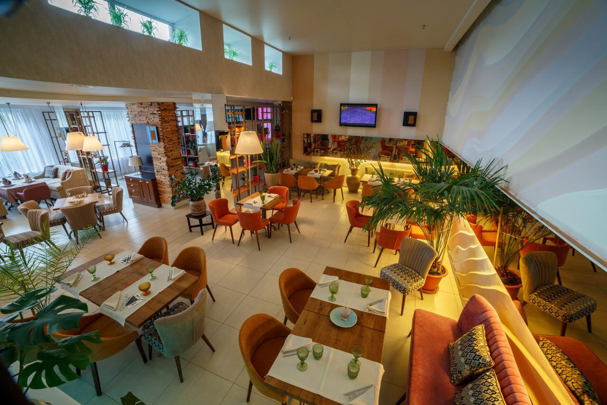 Зал на 100 человек — Ресторан Виктория