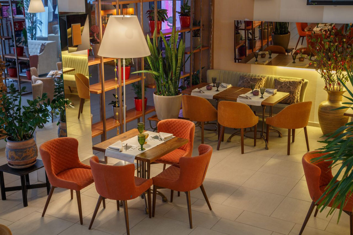 Зал на 100 человек — Ресторан Виктория