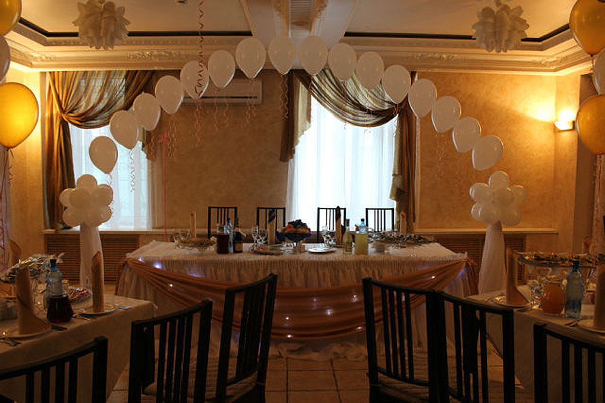 Основной зал — Кристина