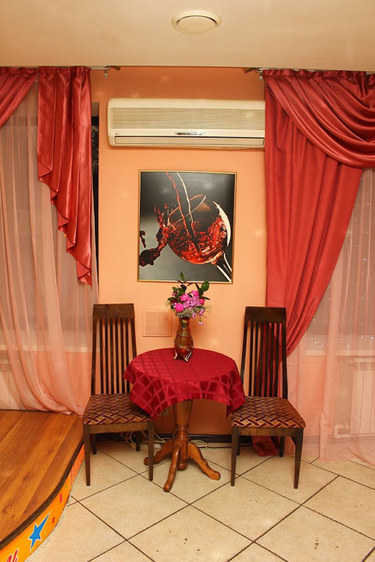 Основной зал — Медлен