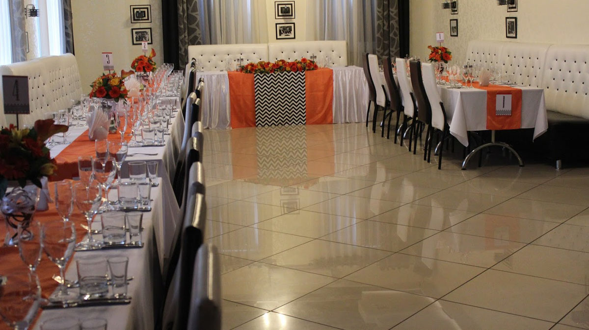 Зал на 60 человек — Чаплин