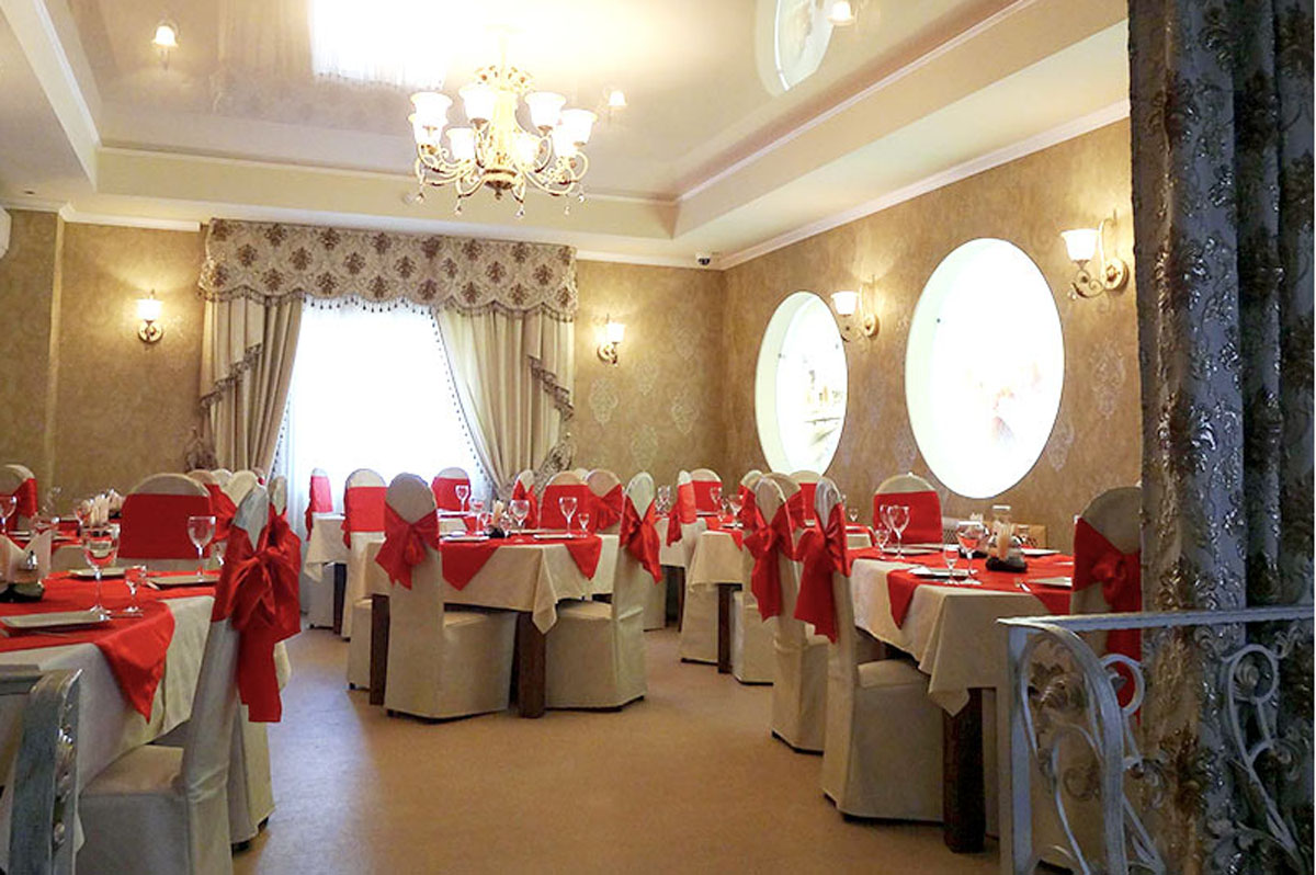 Зал на 170 человек — Катрин-кафе