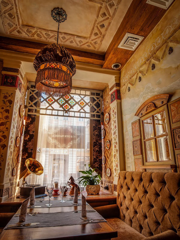 Основной зал — La Cantine Russe