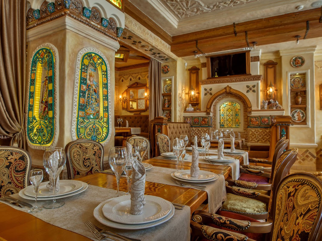 Основной зал — La Cantine Russe