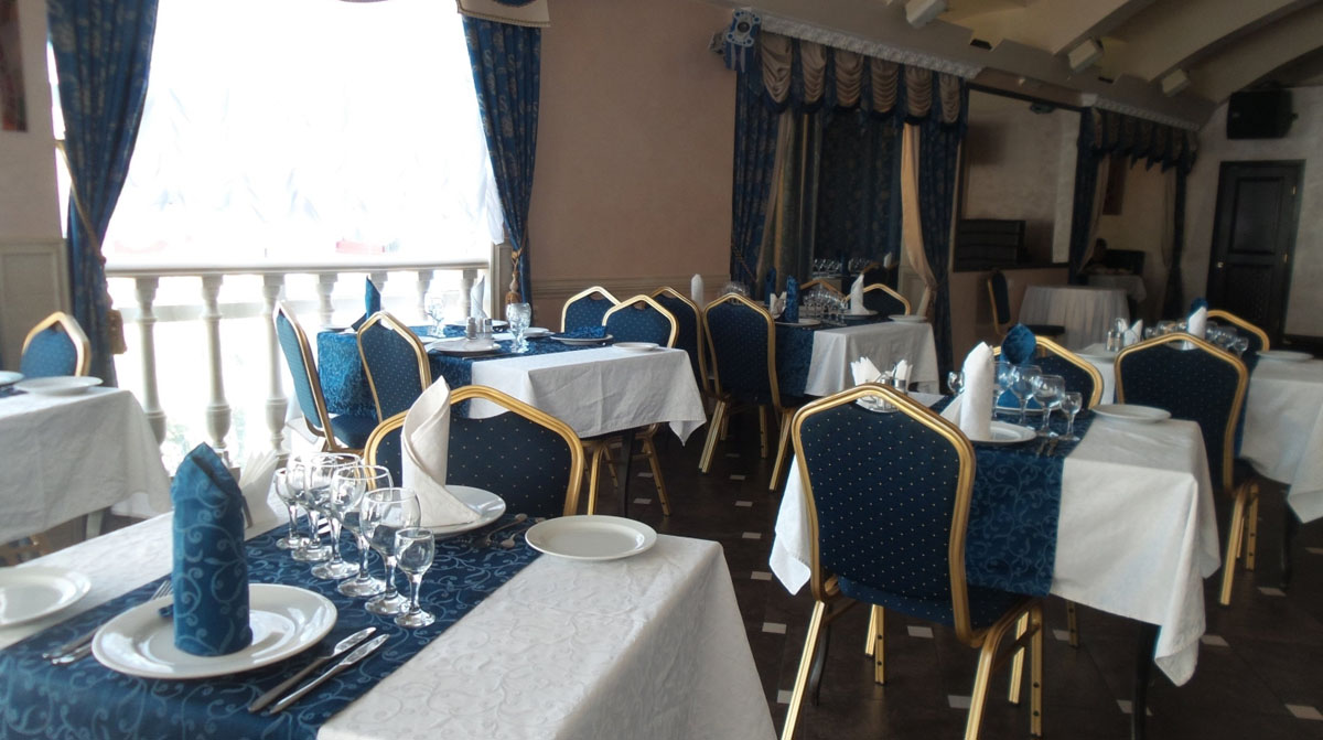 Основной зал — На крыше