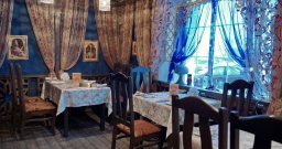 Основной зал — интерьер зала