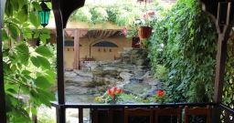 Летний двор — интерьер зала