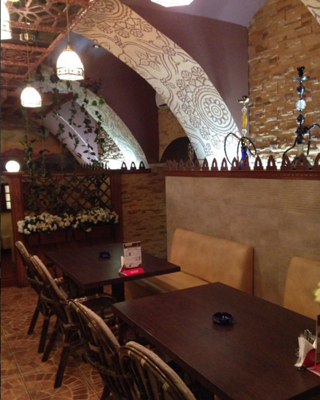 Основной зал — Кафе Угли на Спасской улице