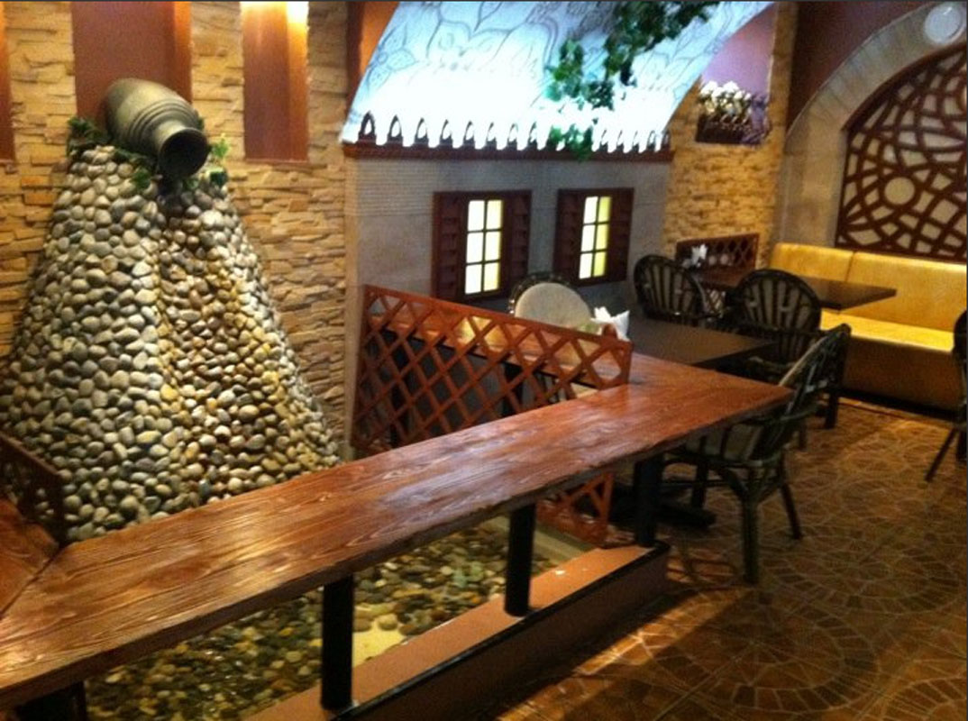 Основной зал — Кафе Угли на Спасской улице