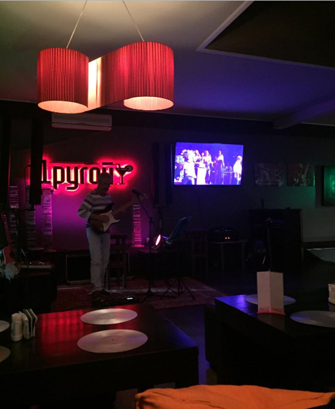 Основной зал — Другой МишаНиколаев