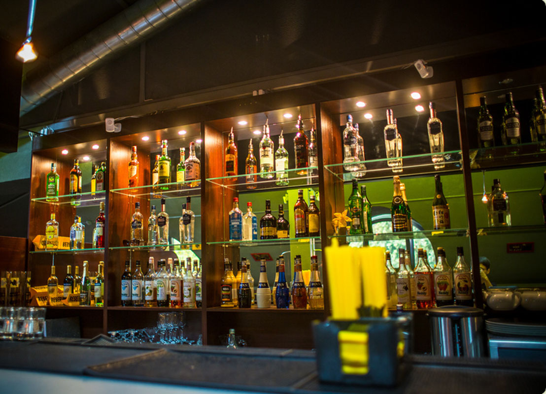 Основной зал — КИЛФИШ ДИСКАУНТ БАР