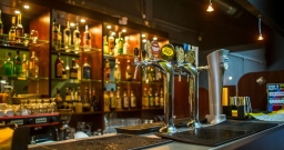 Основной зал