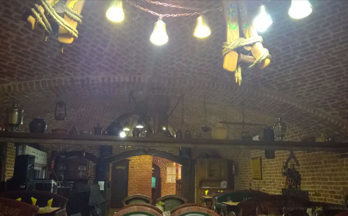 Основной зал — Каретный двор