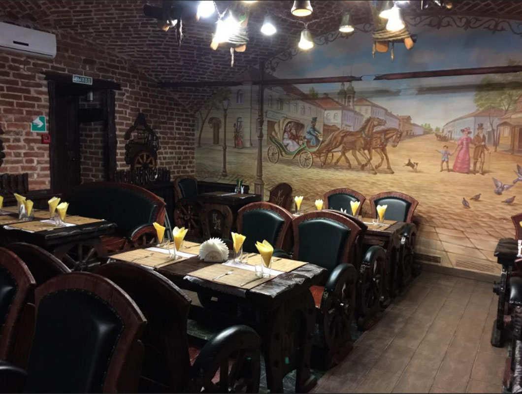 Основной зал — Каретный двор