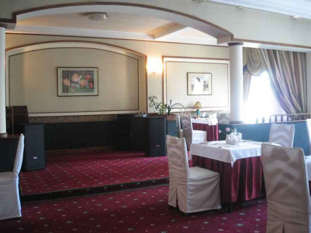 Банкетный зал — У Золотых ворот