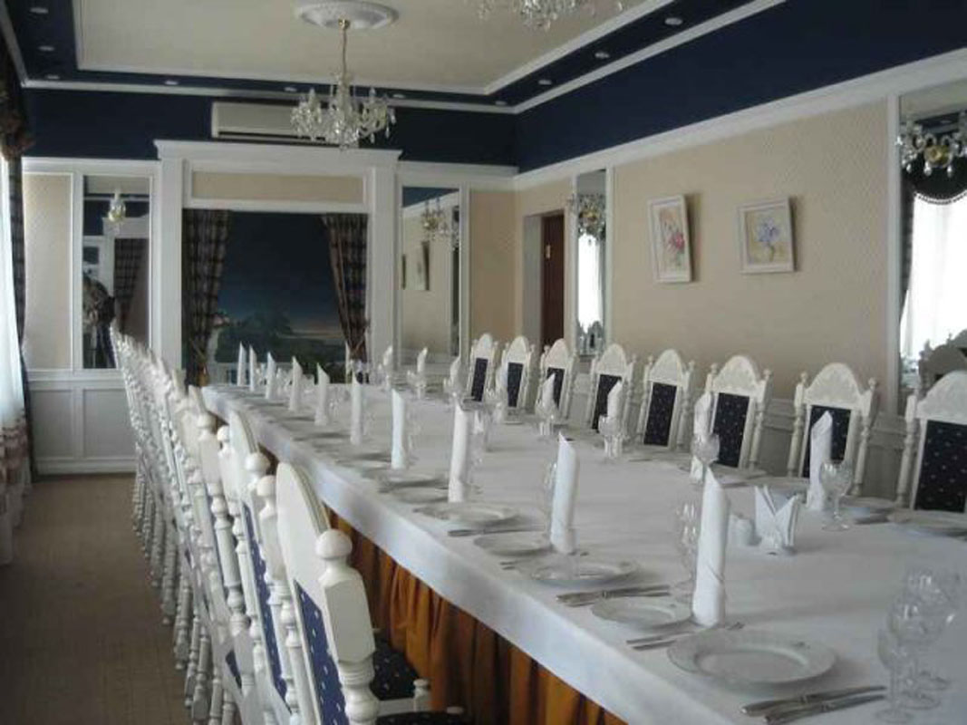 Зал на 30 человек — У Золотых ворот