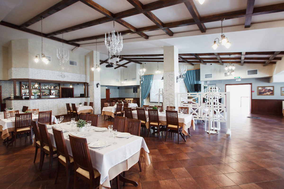 Основной зал — Красносельский