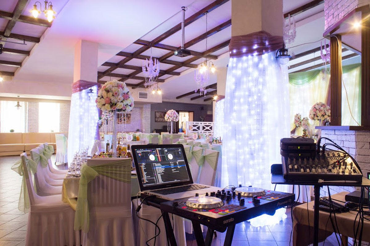 Банкетный зал — Красносельский