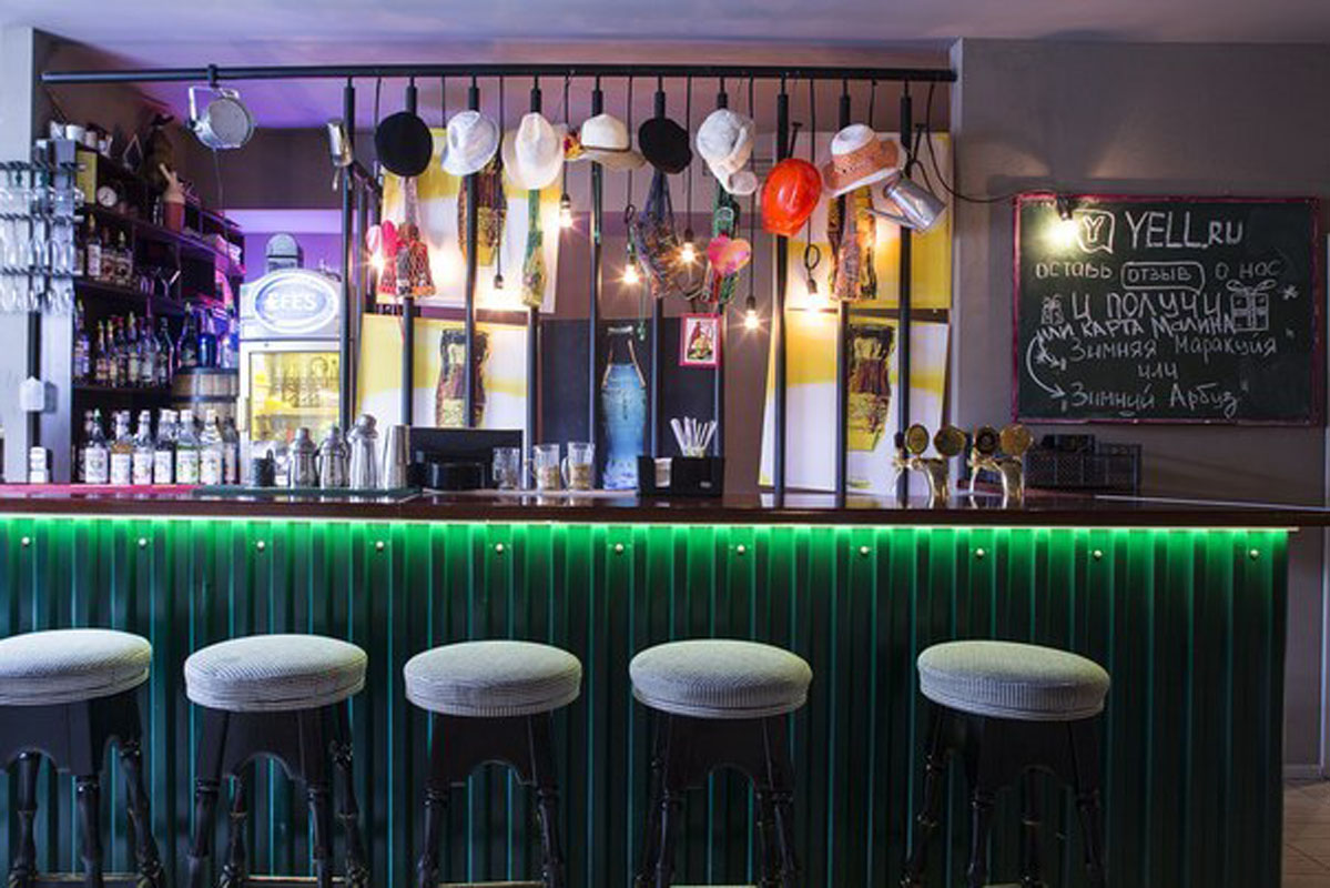 Основной зал — Сны дворника Петрова