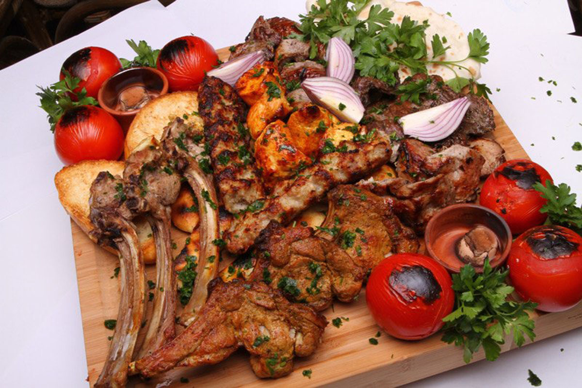 Основной зал — Старый Баку