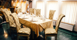 Вип Золотой — интерьер зала