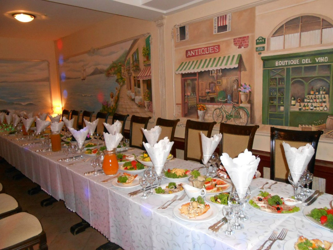 Зал на 60 человек — Фламинго