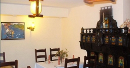 Основной зал — интерьер зала