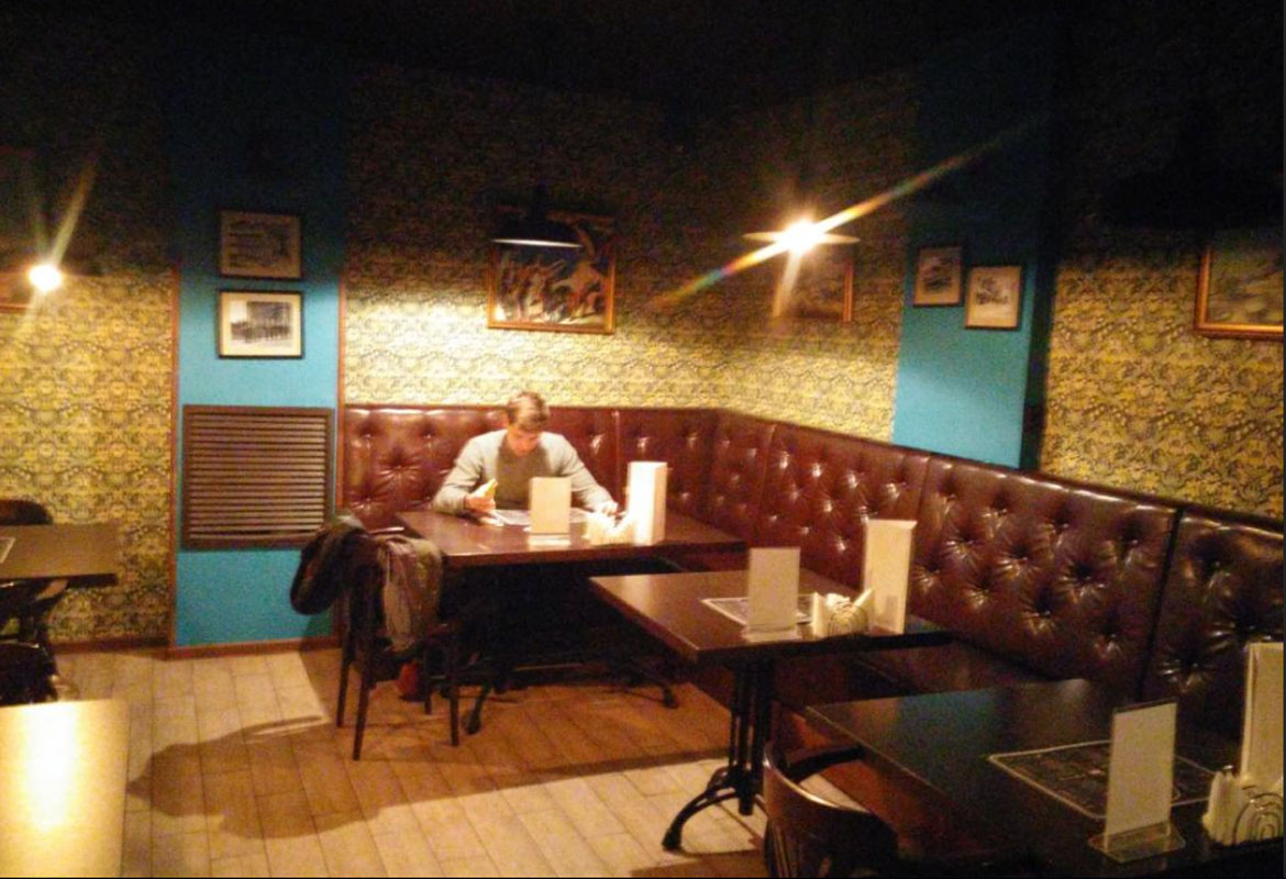 Основной зал — Слепой поросенок