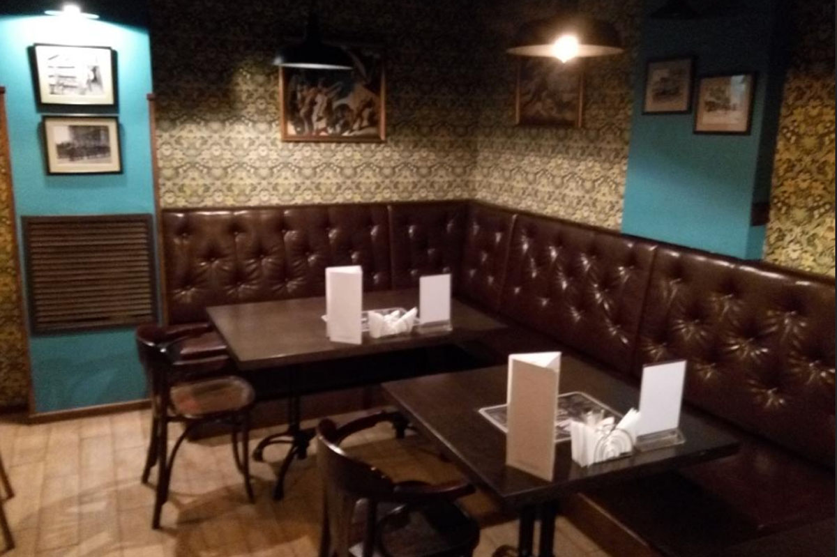 Основной зал — Слепой поросенок