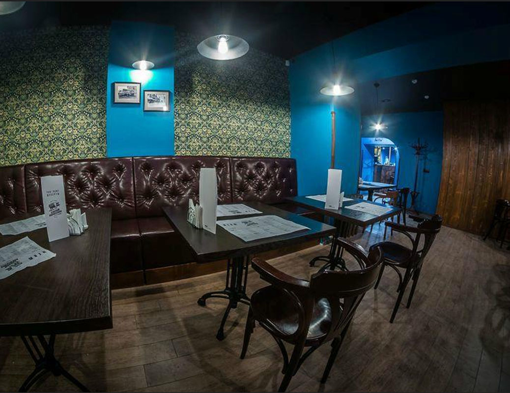 Основной зал — Слепой поросенок