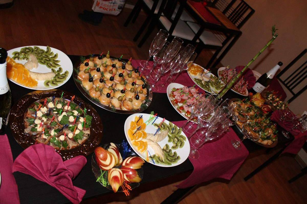 Основной зал — Долли