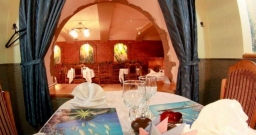 Основной зал — интерьер зала