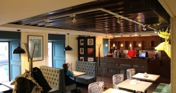 Основной зал — интерьер зала