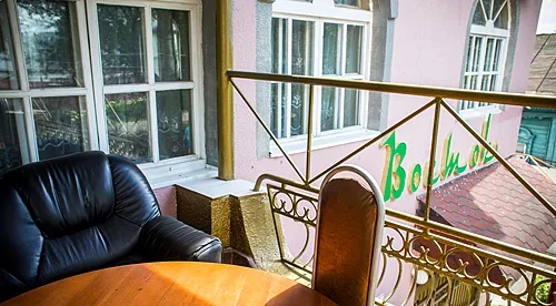 Веранда — Восток, Владимир