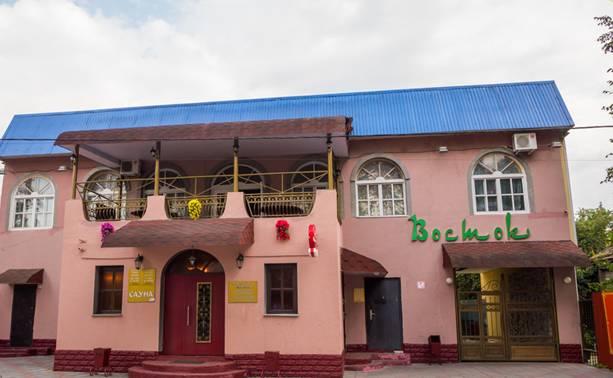 Основной зал — Восток