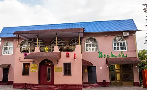 Основной зал — Восток