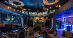 Основной зал