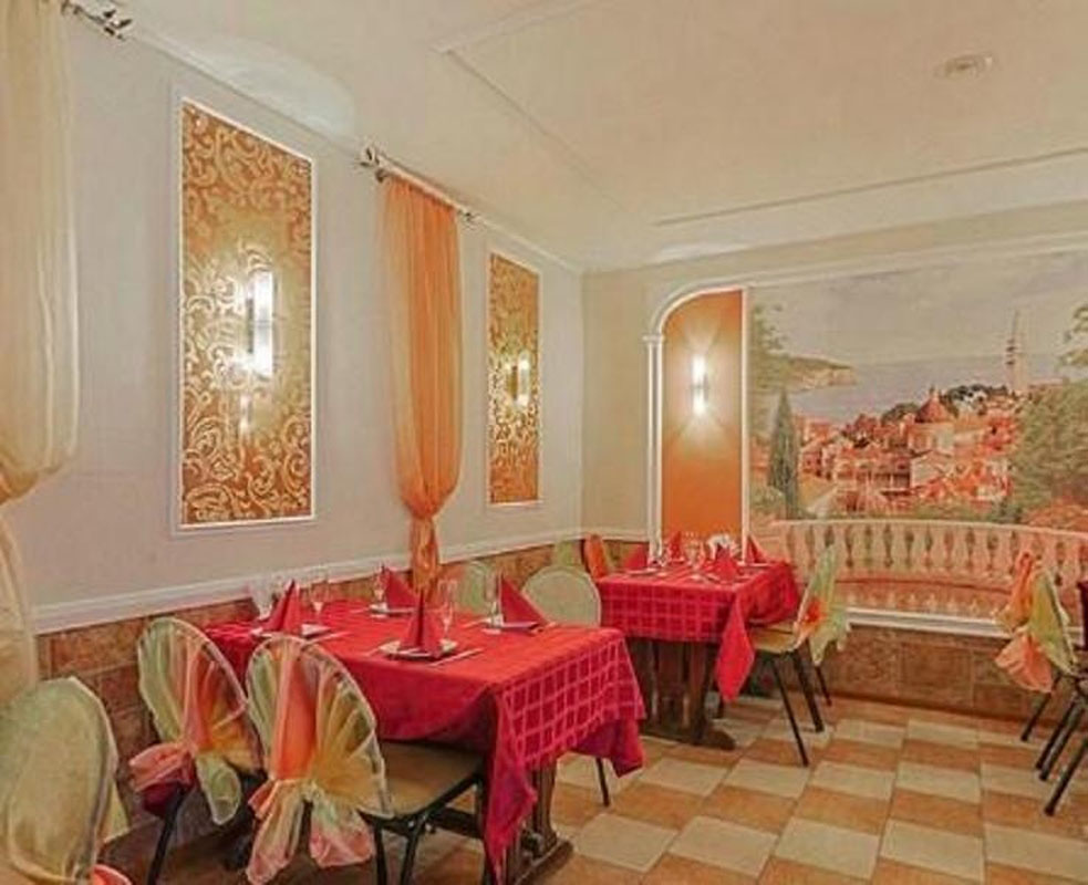 Основной зал — Таллер