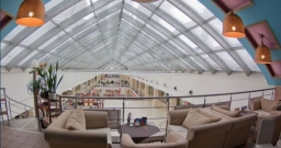 Основной зал — интерьер зала