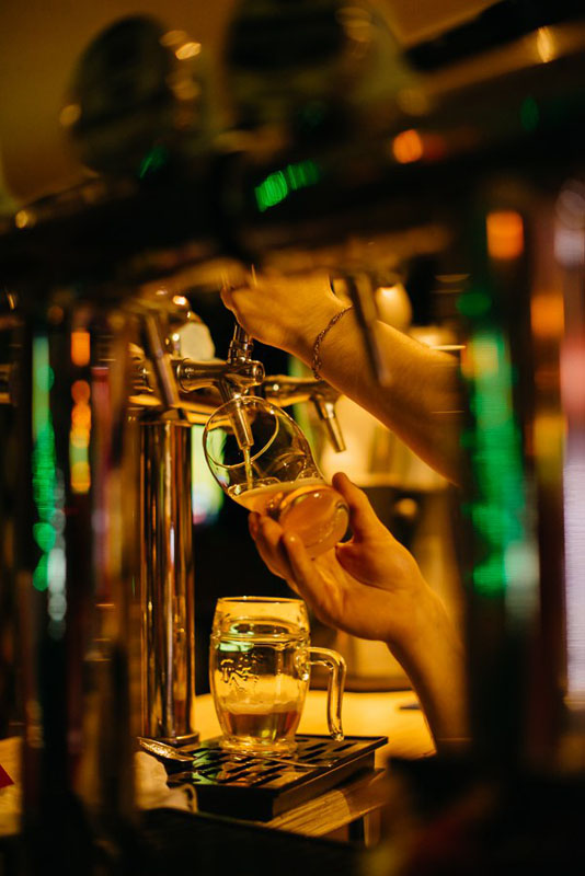 Основной зал — Френдли