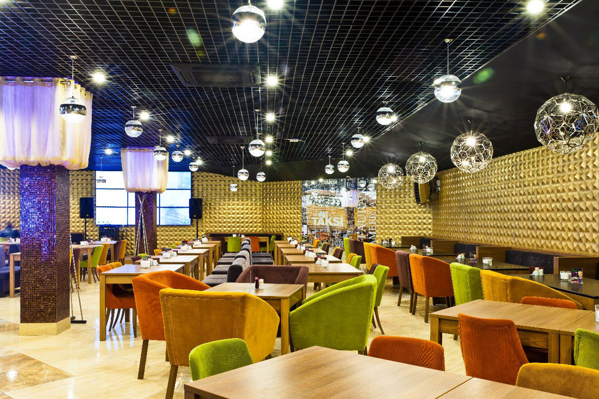 Основной зал — Нерль